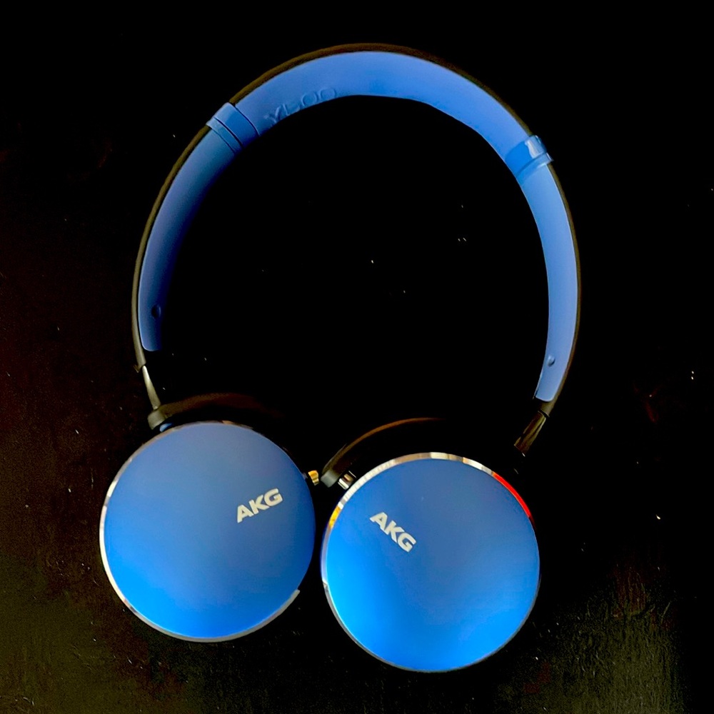 AKG Y500 Bluetooth Headphones